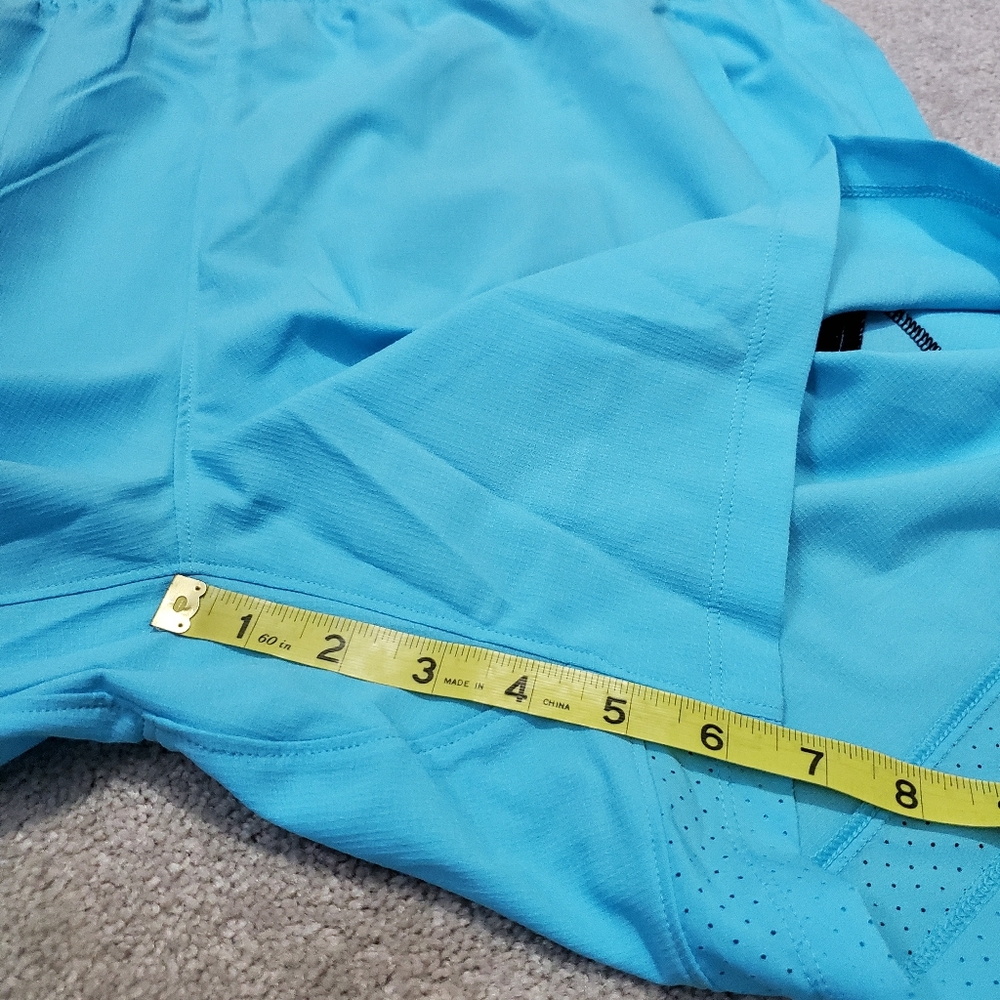 UNDER ARMOUR Men's XXL NWT Vanish Lightweight Fitted Unlined 6.5" Training Short - Picture 14 of 14